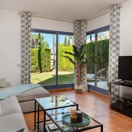 Splendid And Harmonious 3br House W/pool *